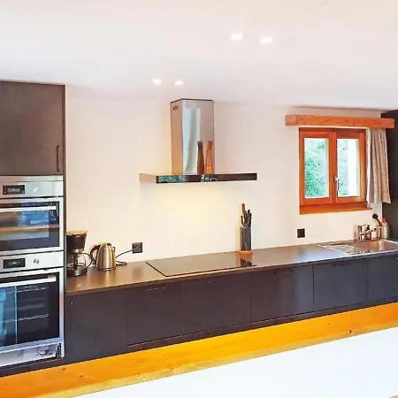 Chalet Altitude 1900 Holiday home *
